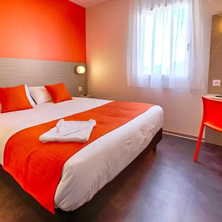 Formule Club Hotel 2*