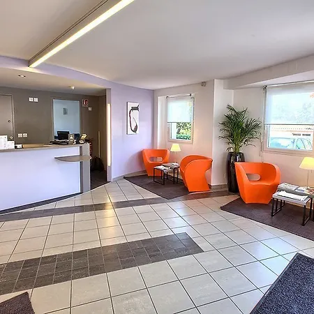 Formules Club 2* Cenon