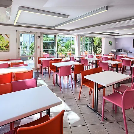 Hotell Formules Club 2*