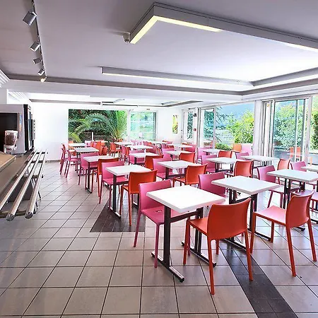 Formule Club Hotel 2*