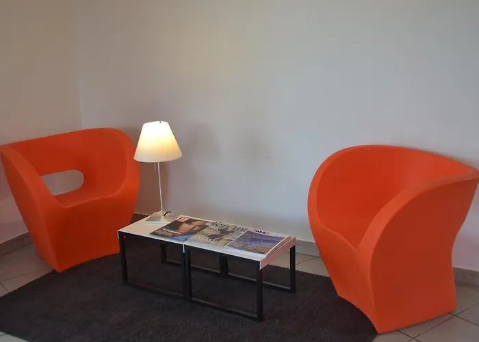 Formules Club Hotel 2*