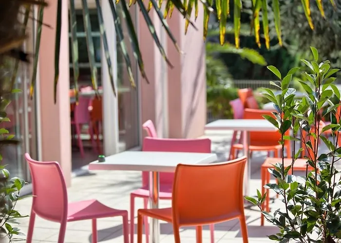 Hotel Formules Club Cenon