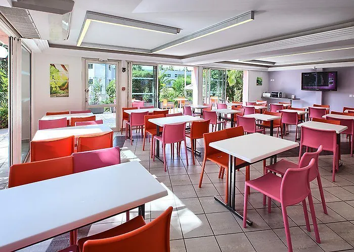 Hotel Formules Club 2*