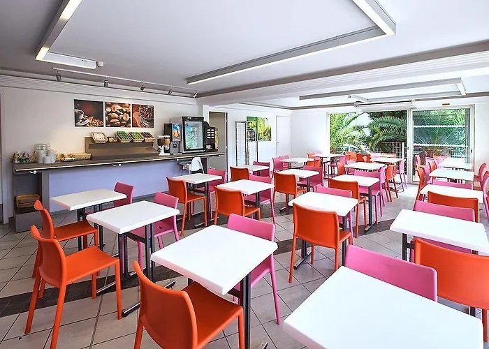 Formules Club 2* Cenon