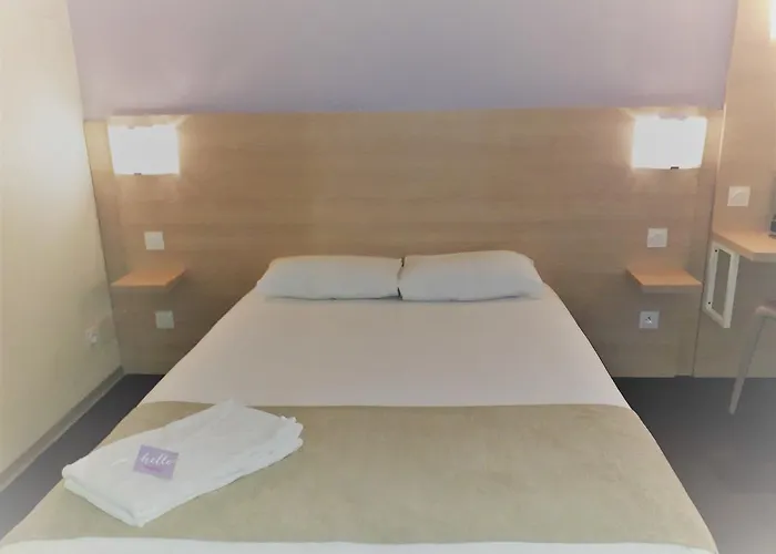 Formules Club Hotel 2*