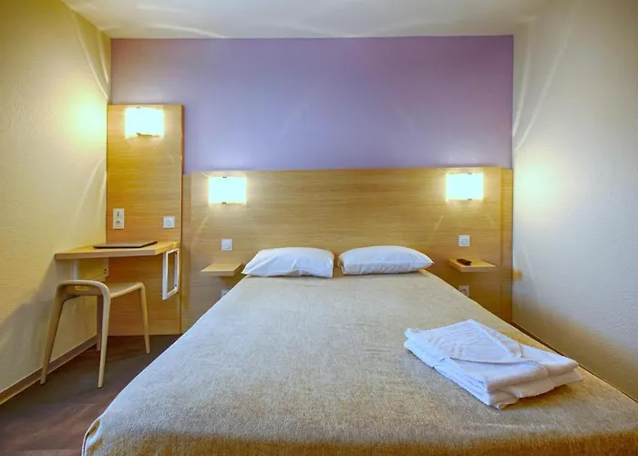 Formules Club Hotel 2*