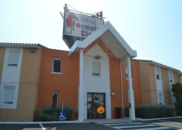 Formules Club Hotel 2*